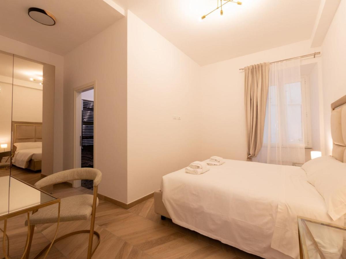 The Best Rent - Elegant Five-Bedrooms Apartment Near Colosseo Rome Luaran gambar