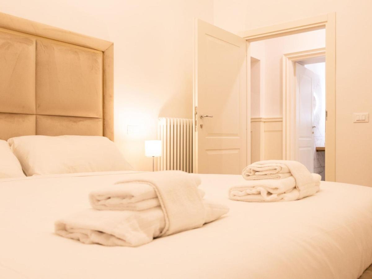 The Best Rent - Elegant Five-Bedrooms Apartment Near Colosseo Rome Luaran gambar