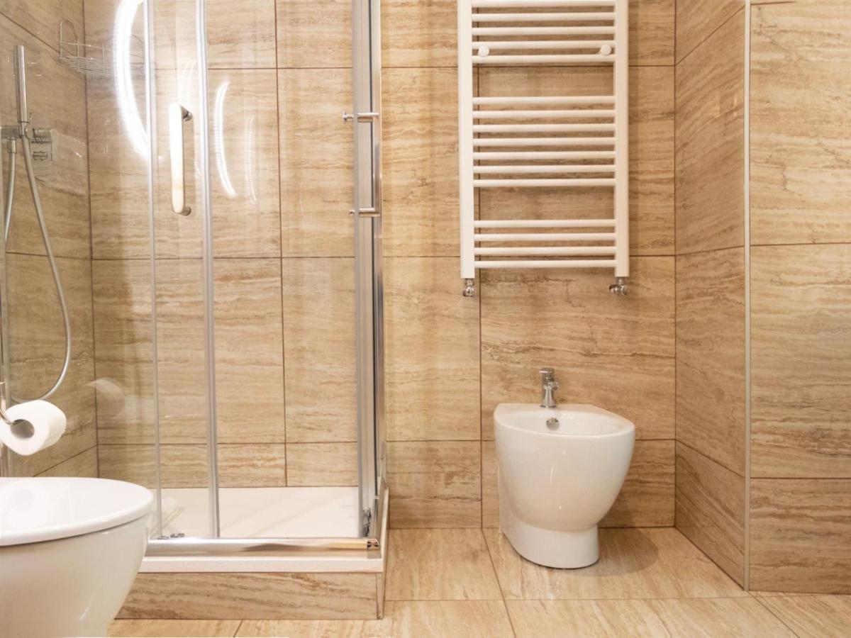 The Best Rent - Elegant Five-Bedrooms Apartment Near Colosseo Rome Luaran gambar